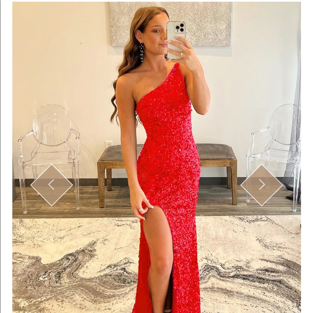 Red prom dress from berlinnova